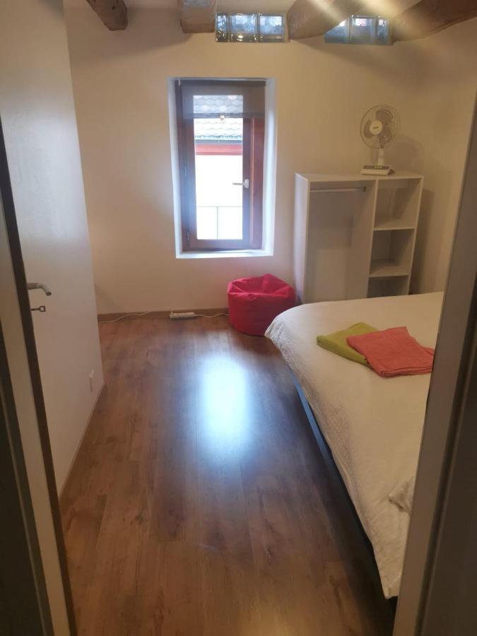 La Bergerie Hostel Ла Ньоввил Екстериор снимка