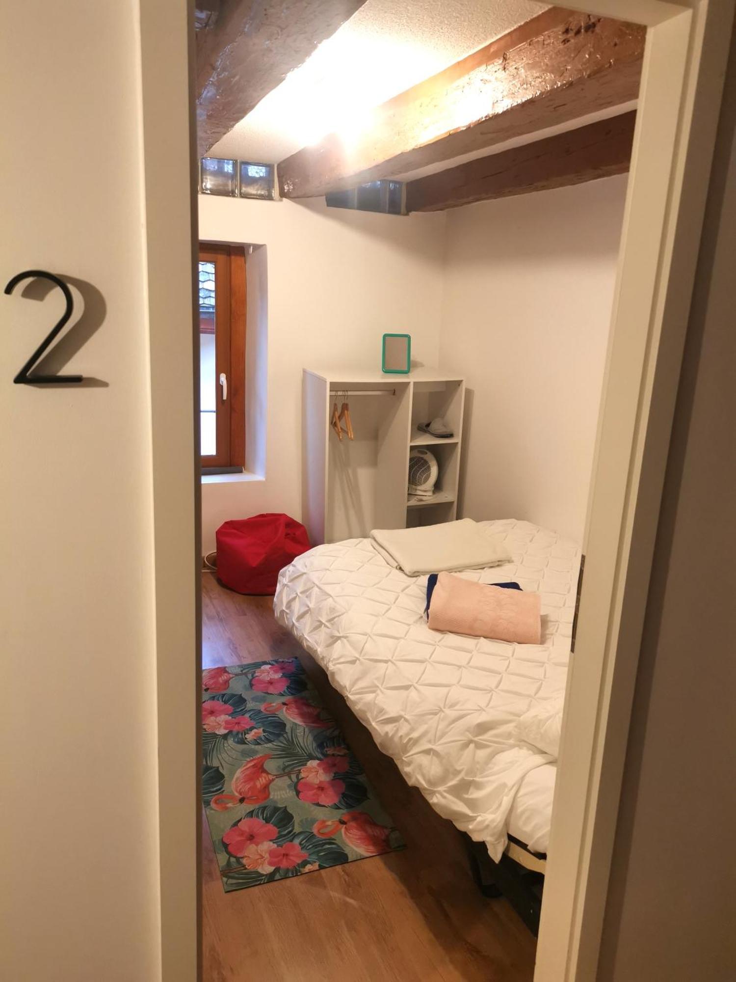 La Bergerie Hostel Ла Ньоввил Екстериор снимка